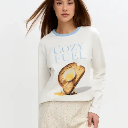 Оверсайз лонгслив с длинным рукавом и принтом базового кроя. TIM&JOY