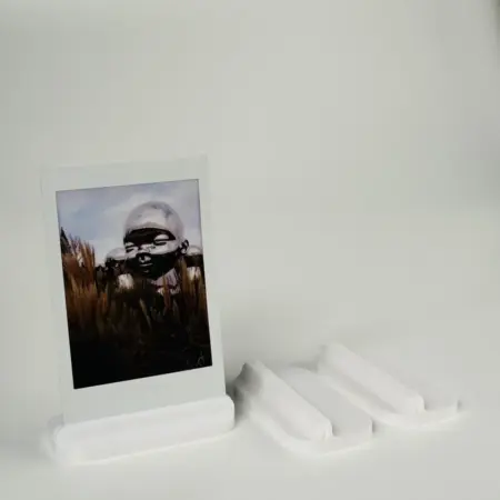 Подставка для фото Instax и Polaroid (3 штуки) белая. IMSO - Моментальная фотография