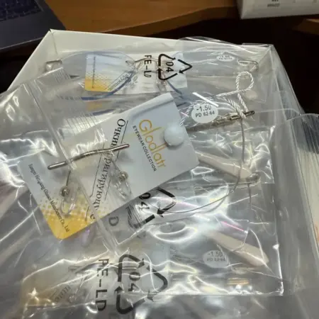 Очки для зрения -3.5. OptiKa