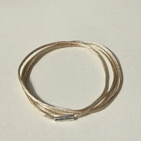 Шнурок на шею для крестика и кулона. byBesh