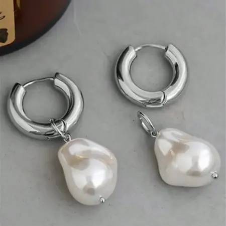 Серьги конго кольца с подвеской бижутерия тренд 2026. 404 Style