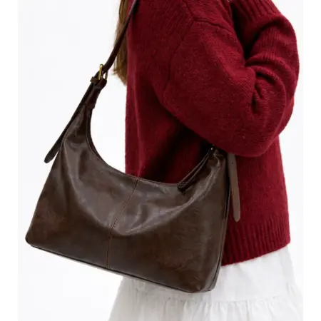 Сумка большая кожаная на плечо. SHE