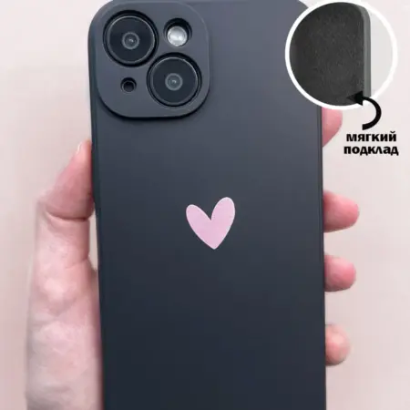 Чехол на iPhone 13 с сердечком и защитой камеры. Casecreation