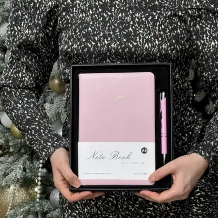 Подарочный набор ежедневник и ручка. Shop by accs