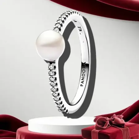 Кольцо Серебристое с Жемчужиной. Официальный магазин Pandora Live