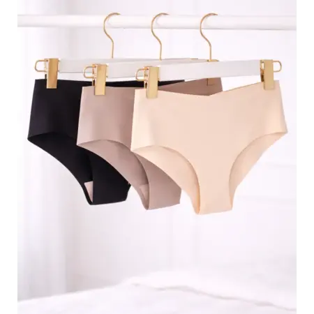 Трусы набор 3 штуки. RedAutumn