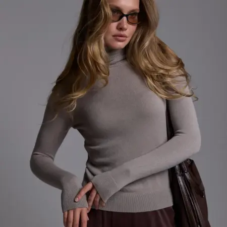 Водолазка мягкая с длинным рукавом и горлом. FORS