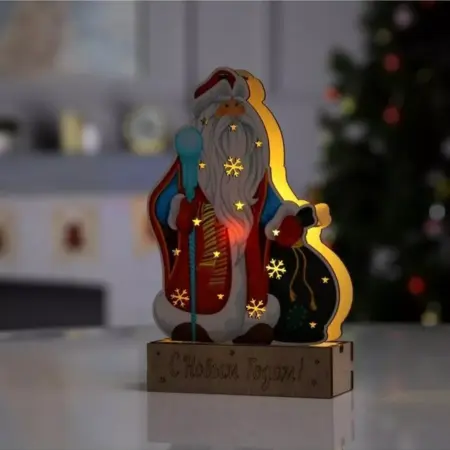 Светодиодная фигура "Дед Мороз" из дерева на батарейках. KoroBoom Shop