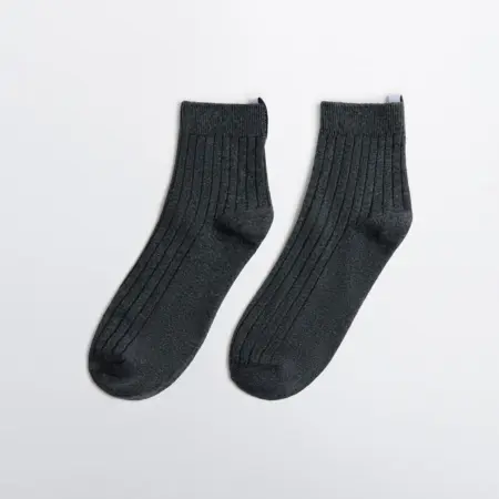 Носки в рубчик с ярлычком. MELON FASHION GROUP