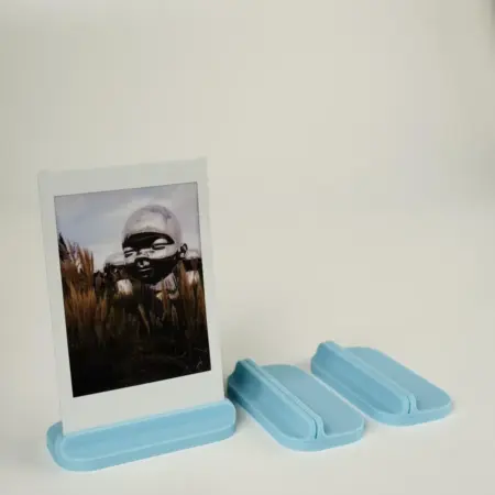 Подставка для фото Instax и Polaroid (3 штуки) голубая. IMSO - Моментальная фотография