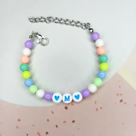 Браслет с буквой М. Мастерская браслетов