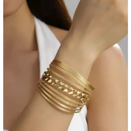 браслет на руку объемный. VENES