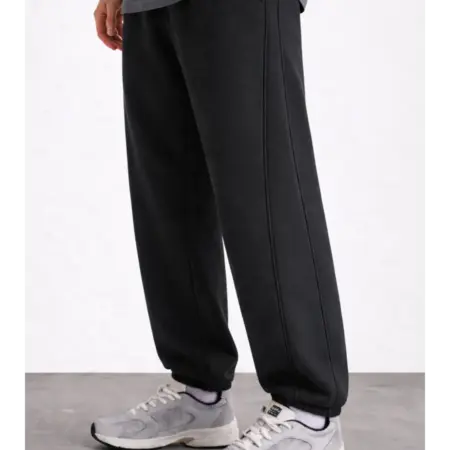 Спортивные штаны без начеса весна черные. JOGGBERRY