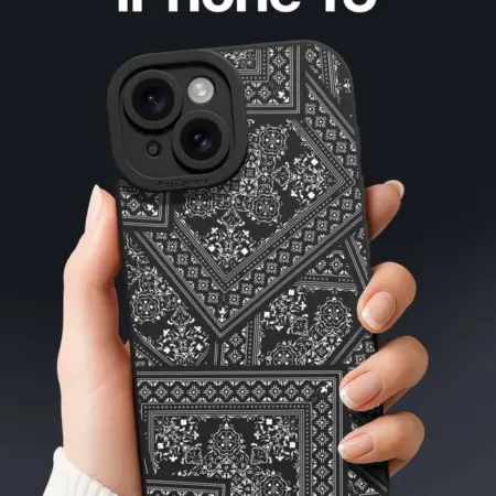 Чехол на iPhone 15 с ковром. SCDesign