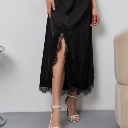 Юбка атласная с кружевом миди. Магазин ULTRA