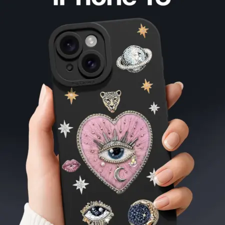 Чехол на iPhone 15 с принтом. SCDesign