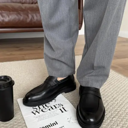 Кожаные лоферы классические. BUDNIQ