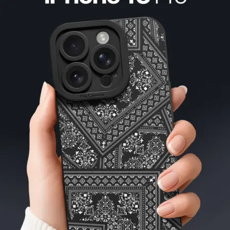 Чехол на iPhone 15 Pro с ковром. SCDesign