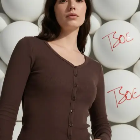 Кардиган облегающий на пуговицах. ТВОЕ