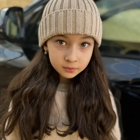 Шапка вязаная короткая лапша с отворотом детская. Mali Brand