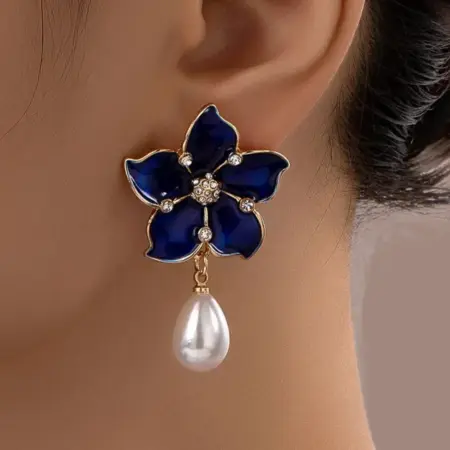 Серьги бижутерия цветы объемные синие. LAVAKSY