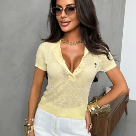 Легкая летняя кофта поло обтягивающая. KATYPRETTY