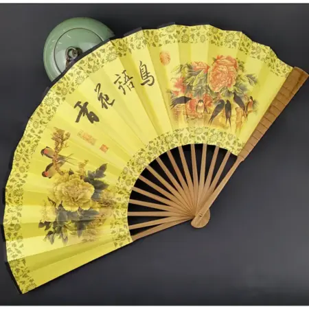 Веер китайский складной на стену с цветами. ИП Романова О.В.