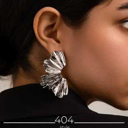 Серьги лепестки крупные оригинальные вечерние тренд 2026. 404 Style
