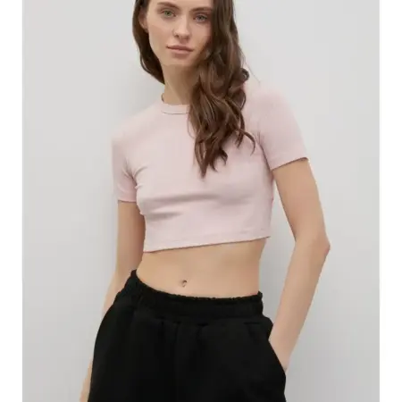 Футболка укороченная кроп топ. Finn Flare