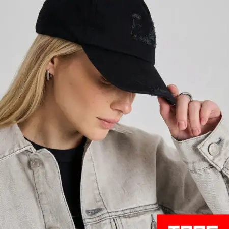 Бейсболка с нашивкой. ТВОЕ