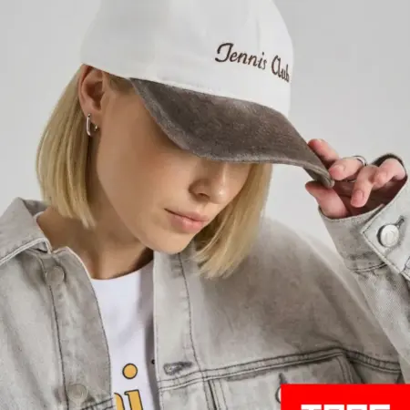 Бейсболка с вышивкой надписи. ТВОЕ