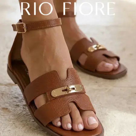 Босоножки летние на низком каблуке с закрытой пяткой. Rio Fiore