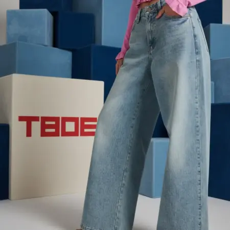 Джинсы широкие с завышенной талией. ТВОЕ