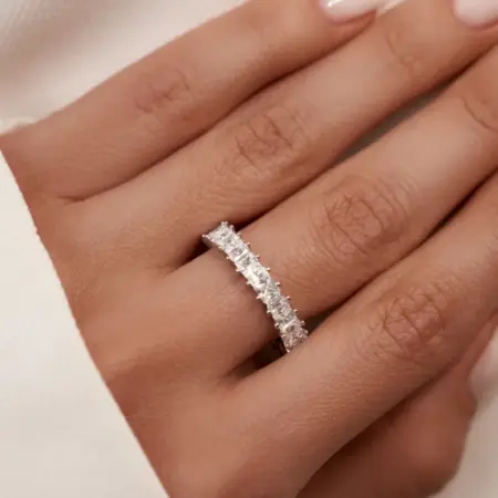 Кольцо бижутерия дорожка из камней. TIFITY