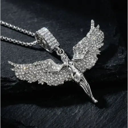 Цепочке на шею кулон ангел бижутерия. Missevee