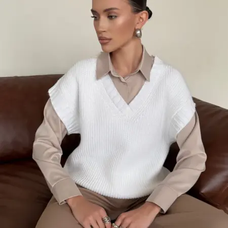 Вязаный жилет теплый трикотажный. Сити Текс