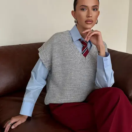 Вязаный жилет теплый трикотажный. Сити Текс