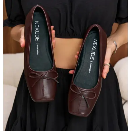 Балетки кожаные с квадратным носом. NEXUDE