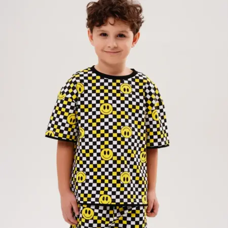 Футболка для мальчика оверсайз с принтом. KARI