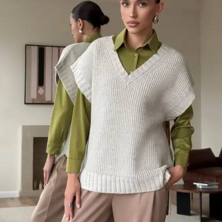 Вязаный жилет теплый трикотажный. Сити Текс