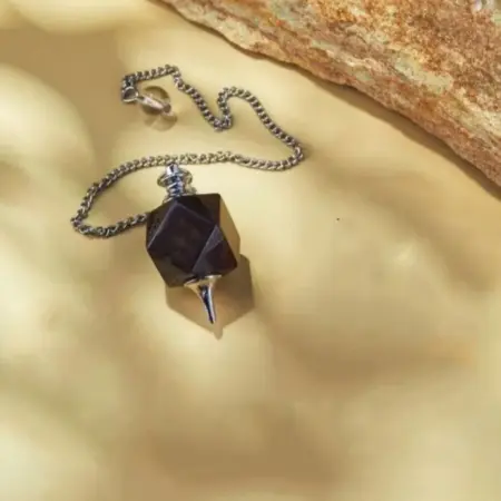 Маятник кулон биолокационный из натурального камня. YV  Your valour