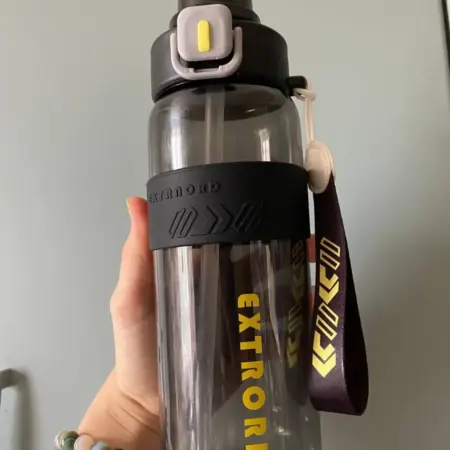 Бутылка для воды спортивная 800 мл. Интернет Революция